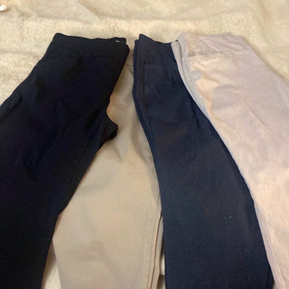 Van Huesen Dress pants. 4 pair